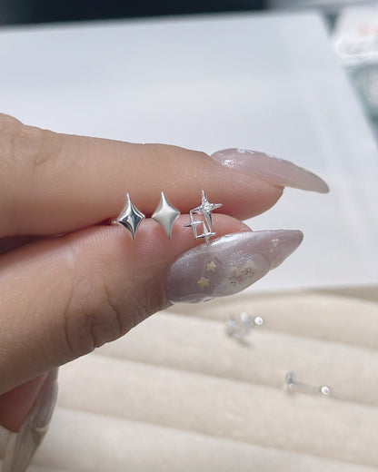 #670-672 | Starlights Piercing - Screw-back | 925 Silver