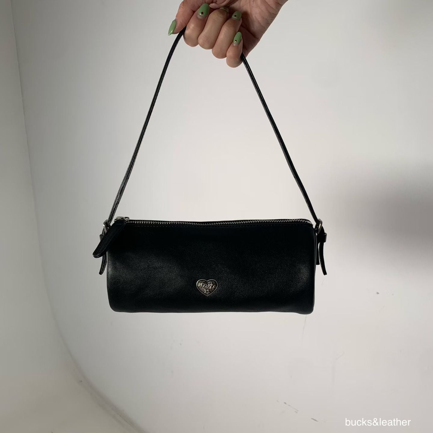 A07 | 羊皮迷你圓桶形兩用袋 | 韓國 Bucks and Leather