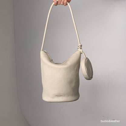 leather bag, bucket bag, cowhide bag, bucks and leather, coin bag, genuine leather bag, made in korea, bag from korea, 韓國製造，韓國真皮袋，韓國設計師品牌，牛皮袋，媽咪袋，mommy bag