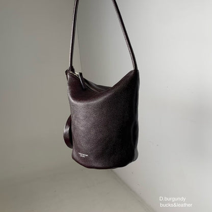 leather bag, bucket bag, cowhide bag, bucks and leather, coin bag, genuine leather bag, made in korea, bag from korea, 韓國製造，韓國真皮袋，韓國設計師品牌，牛皮袋，媽咪袋，mommy bag