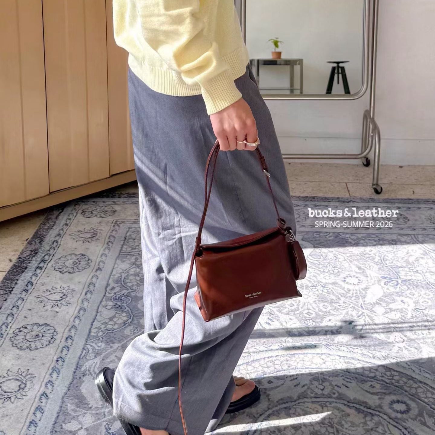 leather bag, hobo bag, cowhide bag, bucks and leather, coin bag, genuine leather bag, made in korea, bag from korea, 韓國製造，韓國真皮袋，韓國設計師品牌，牛皮袋，媽咪袋，mommy bag, hobo袋，韓國代購