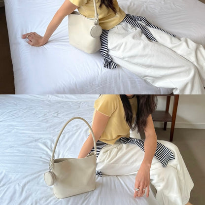 leather bag, hobo bag, cowhide bag, bucks and leather, coin bag, genuine leather bag, made in korea, bag from korea, 韓國製造，韓國真皮袋，韓國設計師品牌，牛皮袋，媽咪袋，mommy bag, hobo袋，韓國代購
