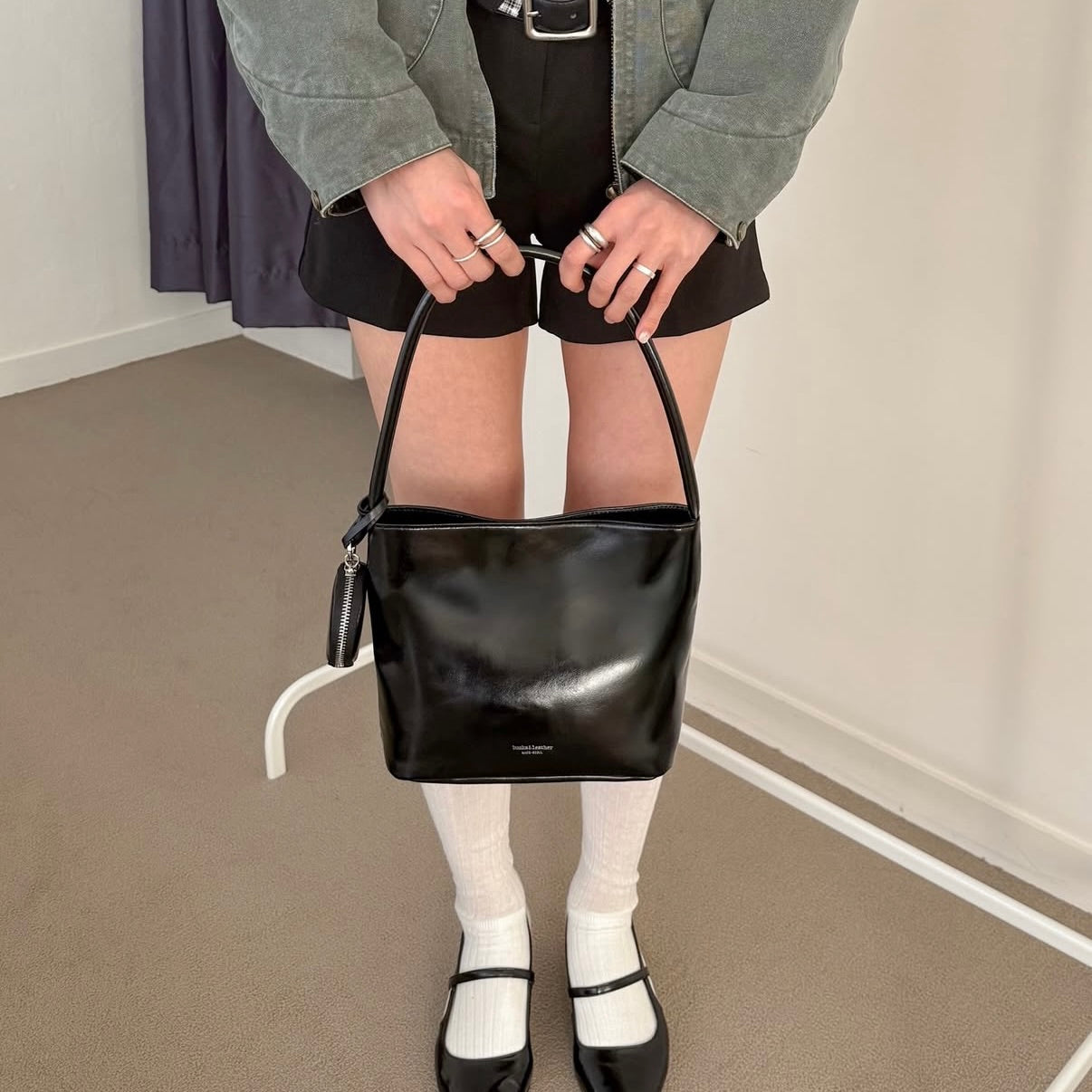 leather bag, hobo bag, cowhide bag, bucks and leather, coin bag, genuine leather bag, made in korea, bag from korea, 韓國製造，韓國真皮袋，韓國設計師品牌，牛皮袋，媽咪袋，mommy bag, hobo袋，韓國代購