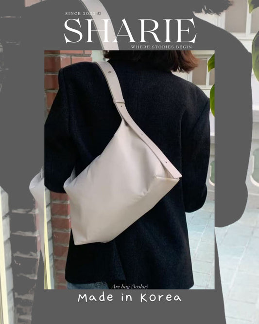 A22 | Unisex Aero Flex Hobo Nylon Bag 耐磨尼龍+真牛皮肩帶 | 韓國設計師品牌