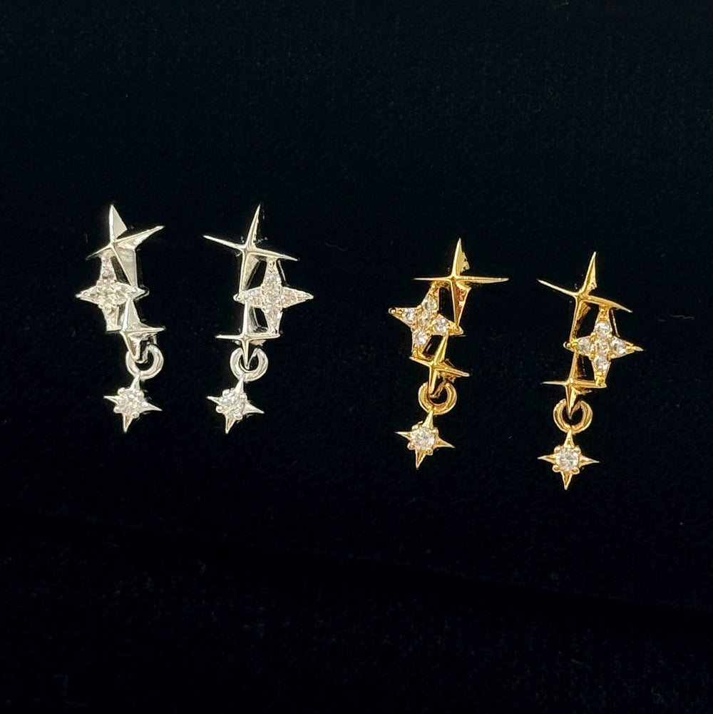 Discover the mesmerizing E30 Galaxy Drop Earrings in exquisite 925 silver. Cosmic-inspired drops with sparkling crystals evoke starry nights, offering ethereal elegance and versatile glamour for any occasion.
#E30Earrings #GalaxyDropEarrings #925SilverJewelry #CrystalDropEarrings #FashionJewelry #EtherealEarrings #StarryEarrings #SilverDrops #LuxuryAccessories #StatementJewelry
#E30耳環 #銀河滴形耳環 #925銀飾 #水晶滴耳環 #時尚珠寶 #空靈耳環 #星空耳環 #銀滴耳環 #奢華配件 #造型珠寶