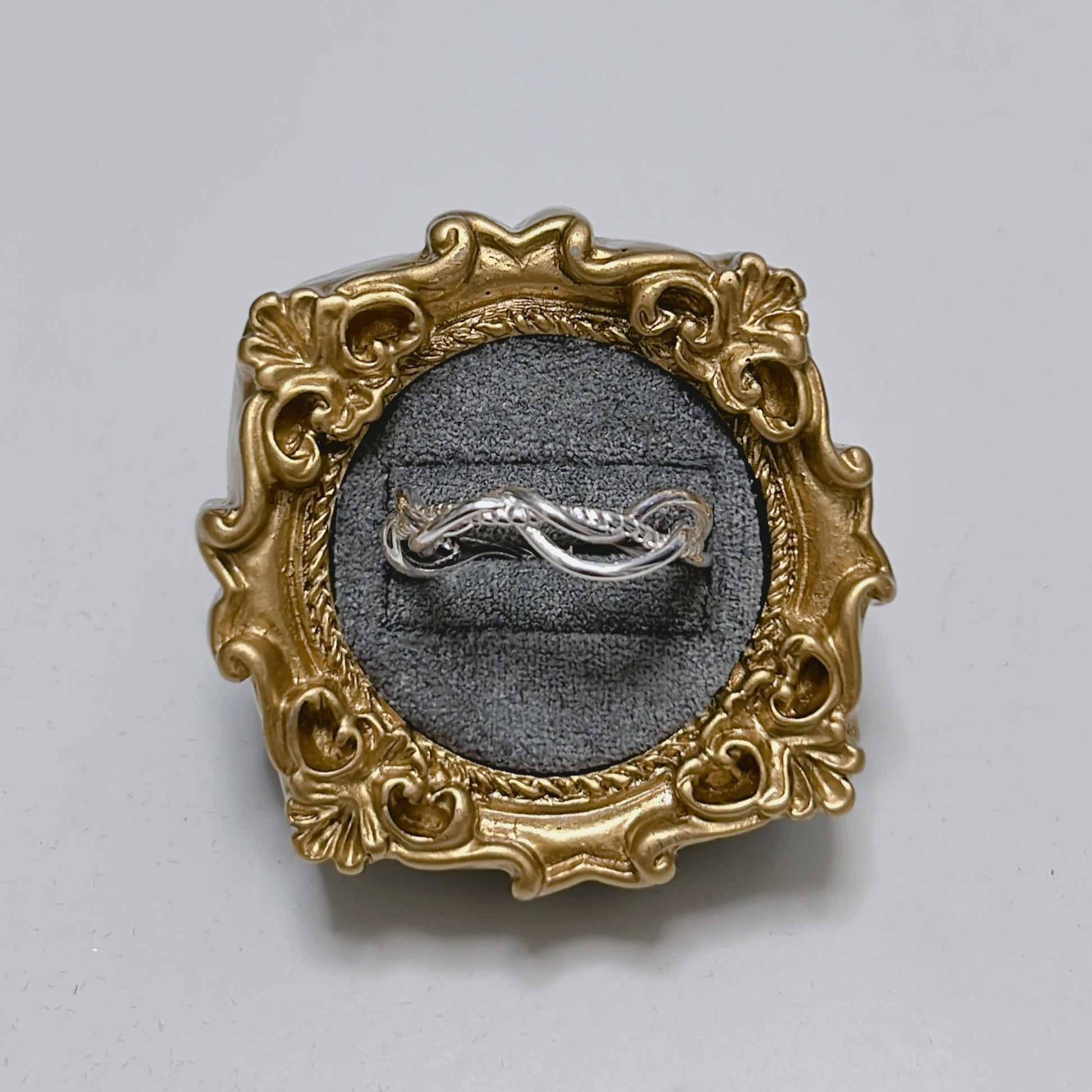 925 sterling silver ring, pure silver ring 925, sterling silver band women, 925 silver adjustable ring, minimalist silver ring, hypoallergenic 925 ring, fine silver ring 925, sterling silver stacking ring, 925 silver couple ring, authentic 925 sterling silver ring, 925純銀戒指, 純銀戒指女, S925銀戒指, 防敏925銀戒, 極簡純銀戒指, 正品925純銀戒指, 925銀開口戒指, 純銀疊戴戒指, 925銀情侶戒, 純銀尾戒