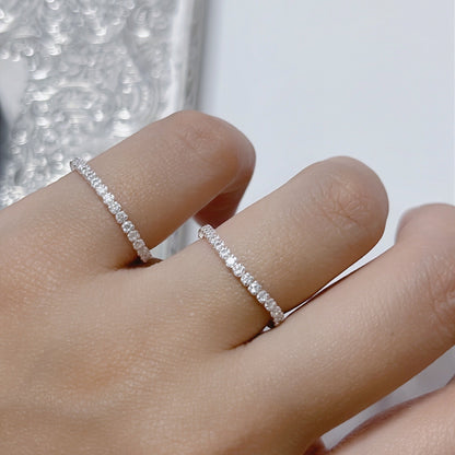 Discover the R83 1.5mm CZ Tennis Chain Ring in premium 925 silver. Delicate chain-inspired band lined with sparkling cubic zirconia stones offers timeless elegance and subtle iced-out glamour for everyday sophistication.

#R83Ring #CZTenisRing #925SilverJewelry #TennisChainRing #CubicZirconiaRing #FashionJewelry #IcedOutRing #SilverBand #LuxuryAccessories #ElegantRing

#R83戒指 #CZ網球鏈戒 #925銀飾 #網球鏈戒指 #鋯石戒指 #時尚珠寶 #鑲鑽戒 #銀細環 #聖誕禮物 #優雅戒指