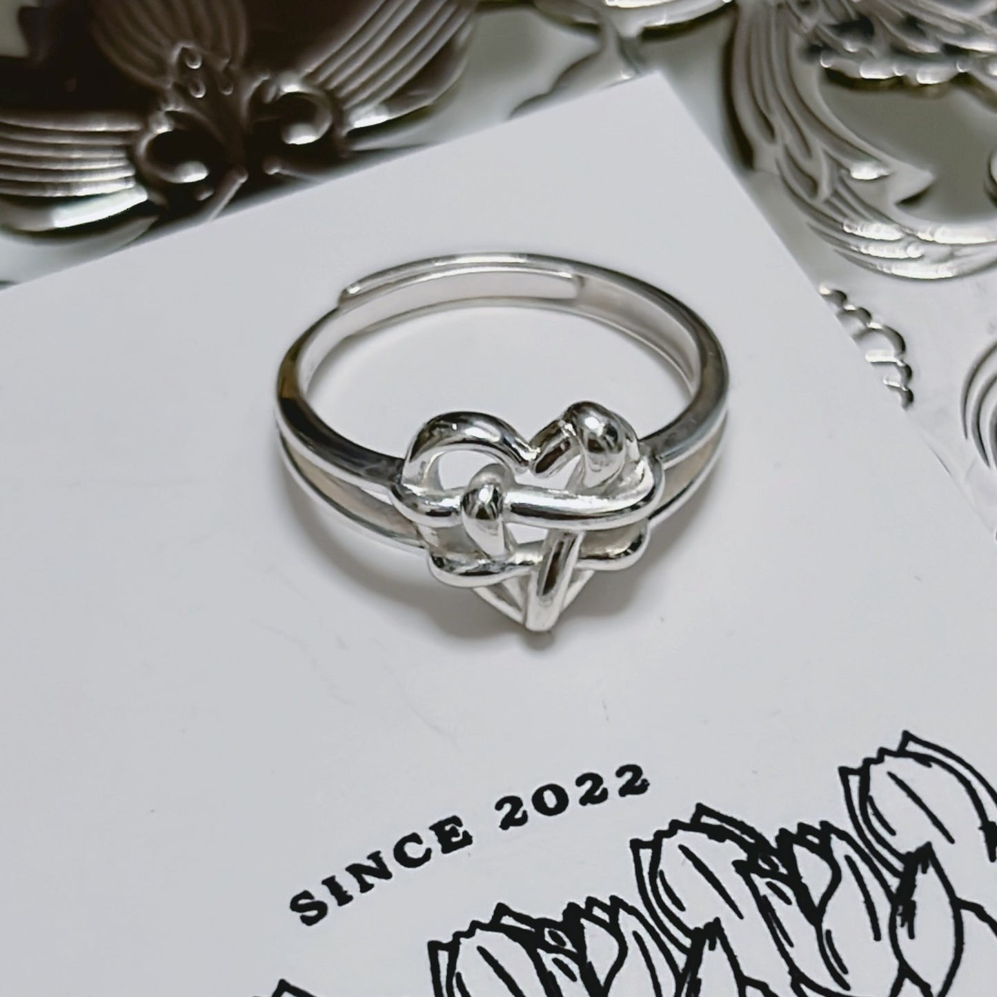 925 sterling silver ring, pure silver ring 925, sterling silver band women, 925 silver adjustable ring, minimalist silver ring, hypoallergenic 925 ring, fine silver ring 925, sterling silver stacking ring, 925 silver couple ring, authentic 925 sterling silver ring, 925純銀戒指, 純銀戒指女, S925銀戒指, 防敏925銀戒, 極簡純銀戒指, 正品925純銀戒指, 925銀開口戒指, 純銀疊戴戒指, 925銀情侶戒, 純銀尾戒