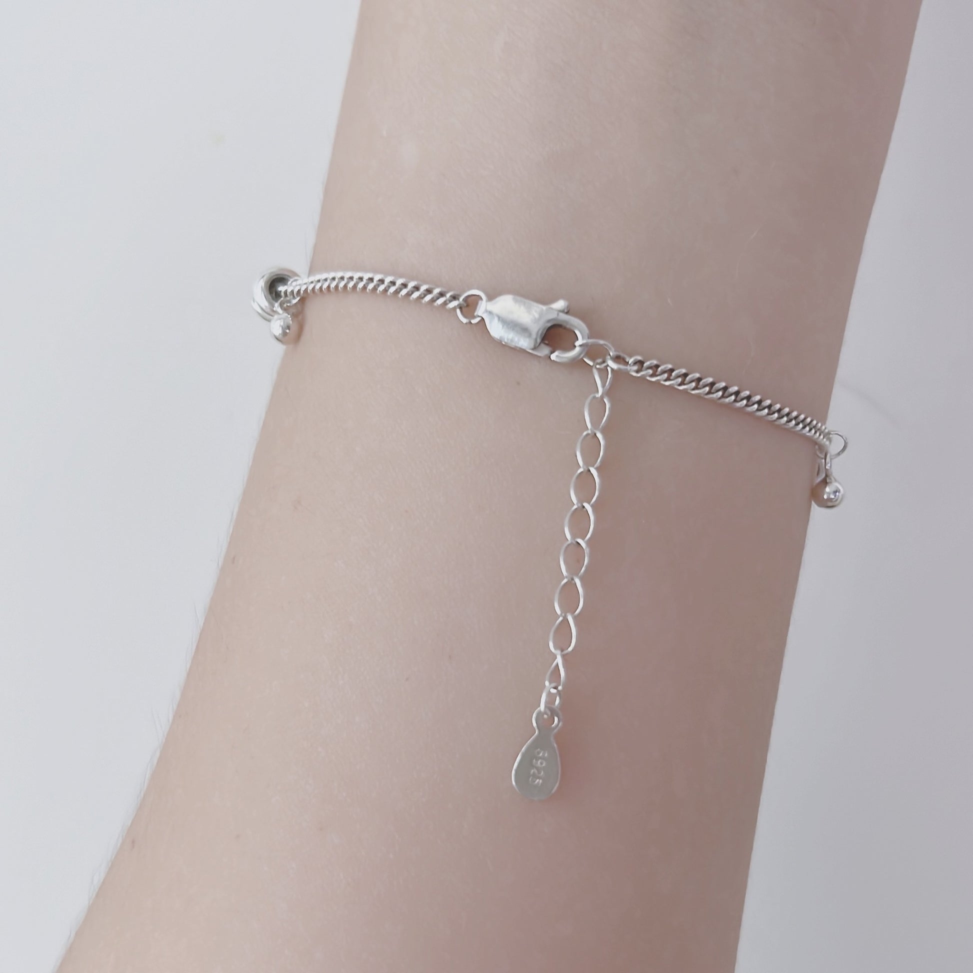 925 sterling silver bracelet, pure silver chain bracelet, sterling silver bangle women, 925 silver charm bracelet, minimalist silver bracelet, hypoallergenic 925 bracelet, fine silver bracelet 925, sterling silver cuff bracelet, 925 silver link bracelet, authentic 925 sterling silver bracelet, 925純銀手鏈, 純銀手鏈女, S925銀手鐲, 防敏925銀鏈, 極簡純銀手鏈, 正品925純銀手鏈, 925銀吊飾手鏈, 純銀開口手鐲, 925銀手鏈細款, 純銀手腕鏈