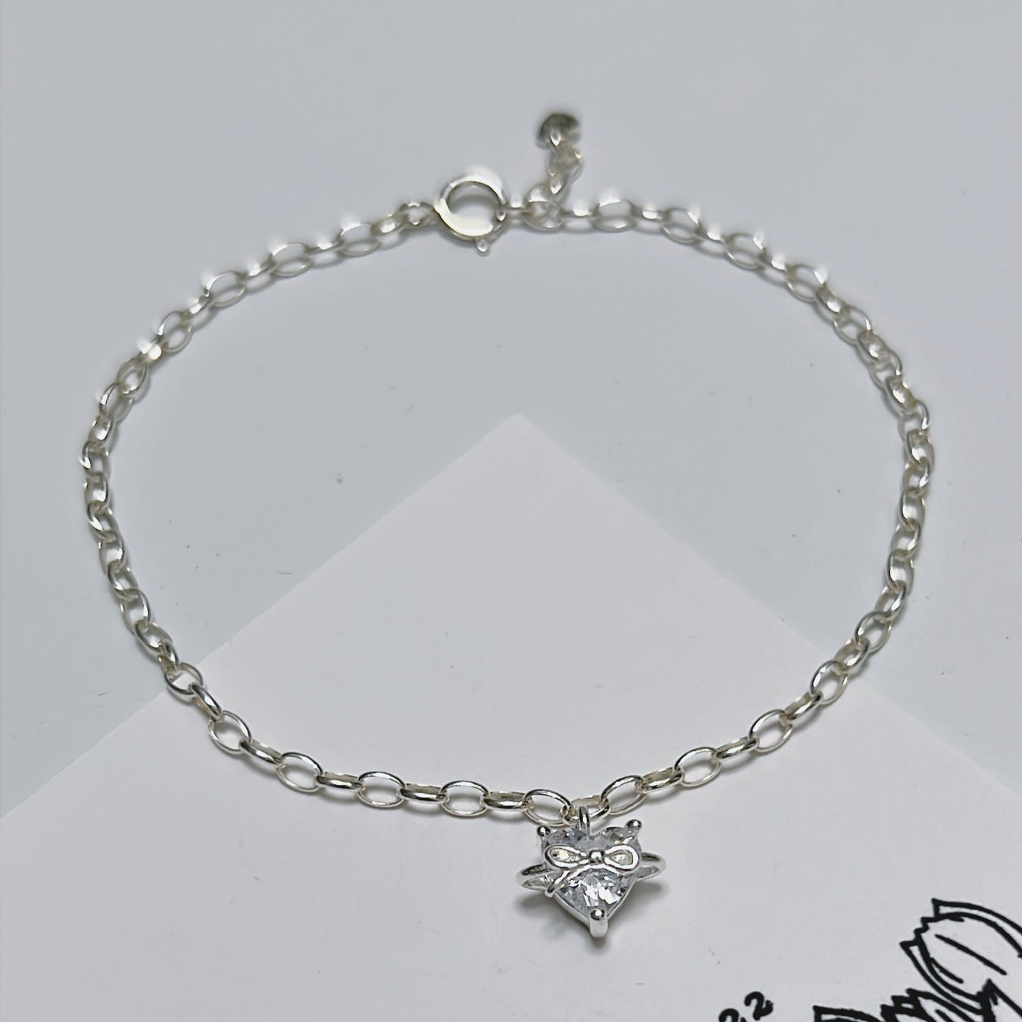 Discover the romantic Heart Shaped Gift Set in premium 925 silver. Delicate heart motifs sparkle across necklace, bracelet, earrings, and ring – the perfect timeless expression of love and everyday elegance.
#HeartJewelrySet #925SilverSet #HeartNecklace #HeartBracelet #HeartEarrings #HeartRing #GiftForHer #ValentinesJewelry #LoveSet #LuxurySilver
#心形套裝 #925銀飾套裝 #心形項鍊 #心形手鐲 #心形耳環 #心形戒指 #情人節禮物 #愛心得飾 #浪漫珠寶 #奢華銀飾