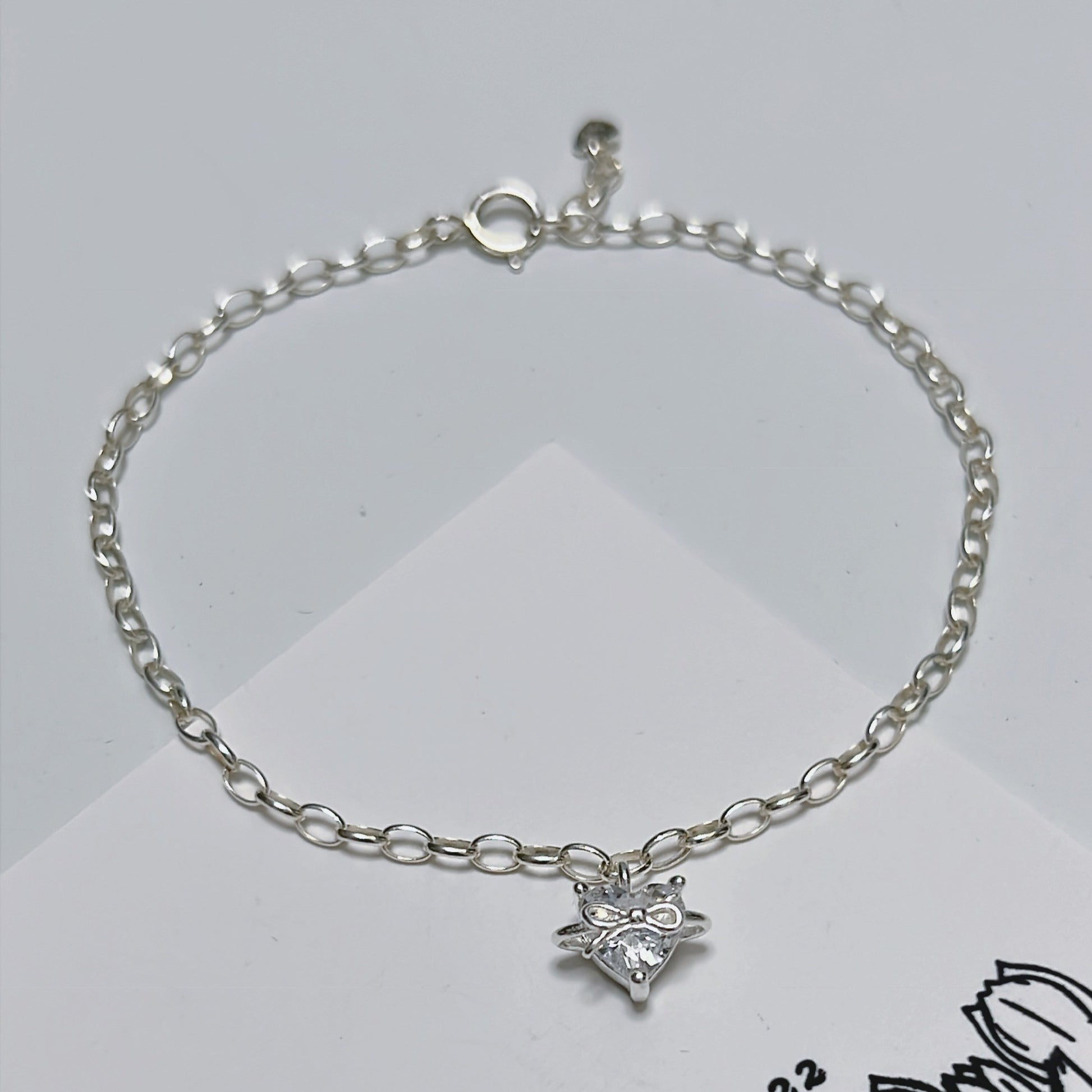 Discover the romantic Heart Shaped Gift Set in premium 925 silver. Delicate heart motifs sparkle across necklace, bracelet, earrings, and ring – the perfect timeless expression of love and everyday elegance.
#HeartJewelrySet #925SilverSet #HeartNecklace #HeartBracelet #HeartEarrings #HeartRing #GiftForHer #ValentinesJewelry #LoveSet #LuxurySilver
#心形套裝 #925銀飾套裝 #心形項鍊 #心形手鐲 #心形耳環 #心形戒指 #情人節禮物 #愛心得飾 #浪漫珠寶 #奢華銀飾