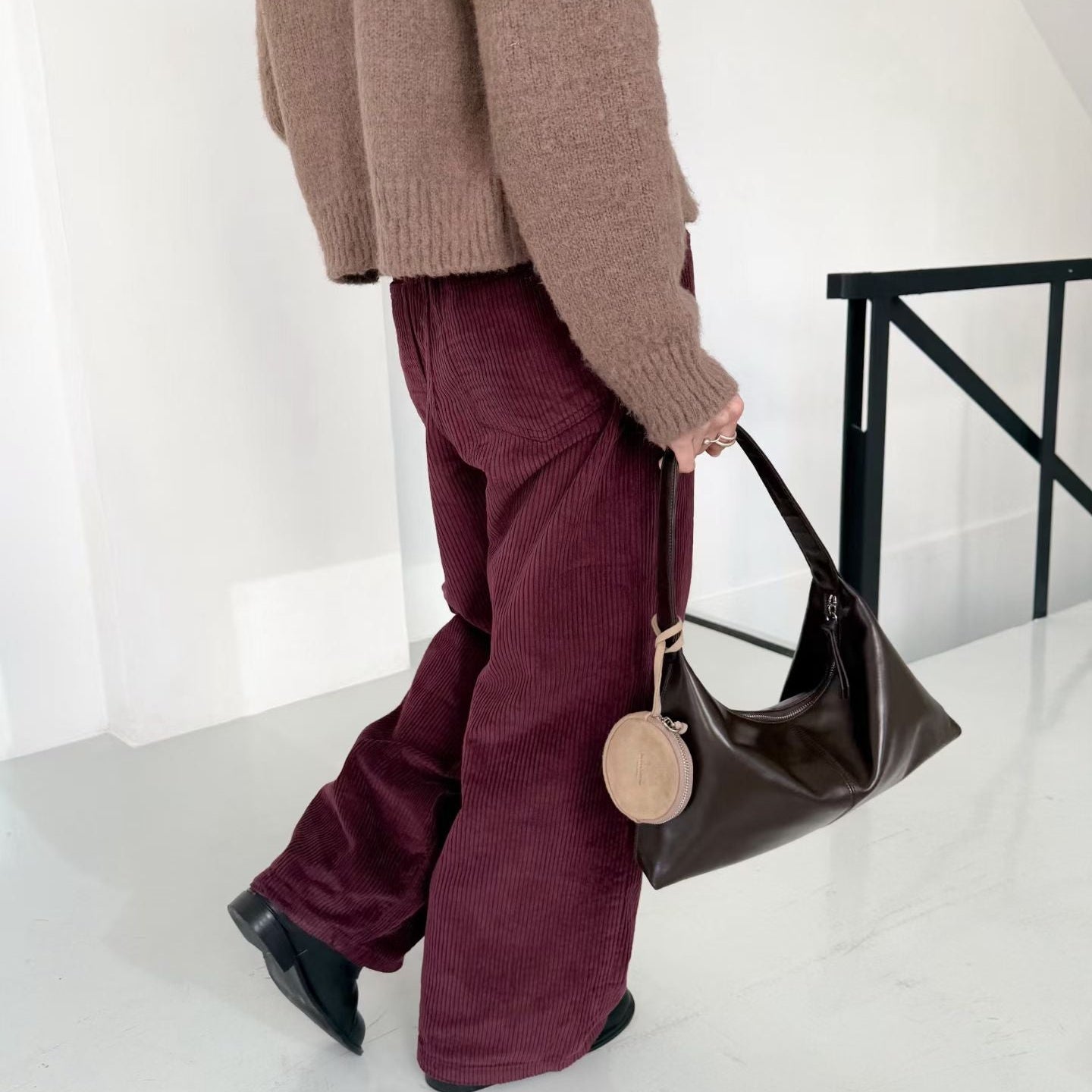 leather bag, hobo bag, cowhide bag, bucks and leather, coin bag, genuine leather bag, made in korea, bag from korea, 韓國製造，韓國真皮袋，韓國設計師品牌，牛皮袋，媽咪袋，mommy bag, hobo袋，韓國代購