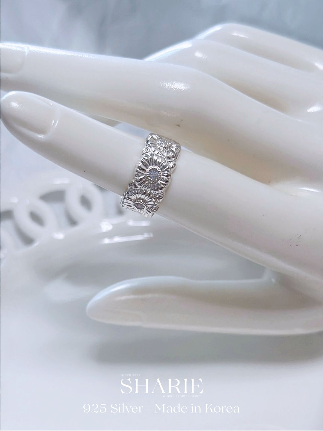 #626 | Daisy Antique Band Ring | 925 Silver