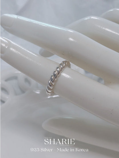 #550 | Classic and Solid Rope Ring | 925 Silver